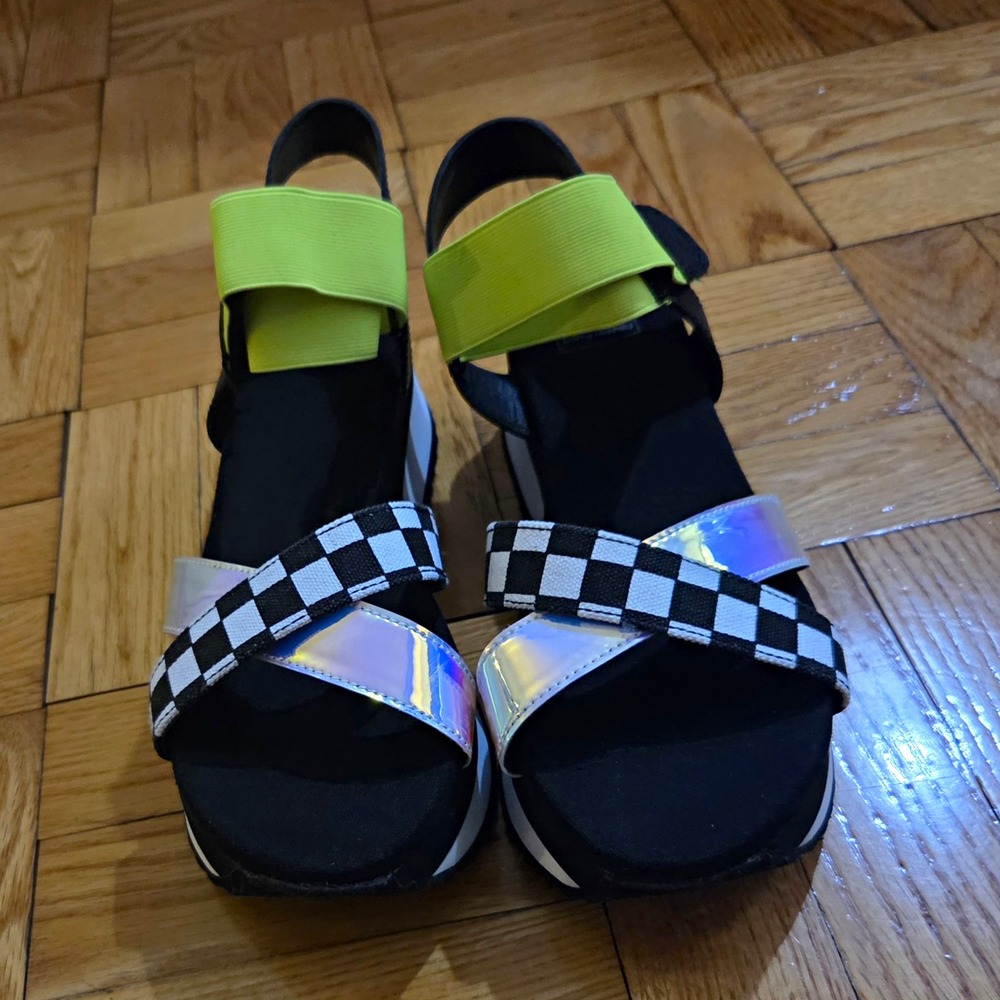 Dirty Laundry Women’s Check Strappy Wedge Sandals Slip-On US 9